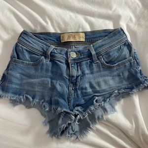 Hollis low rise jean shorts
